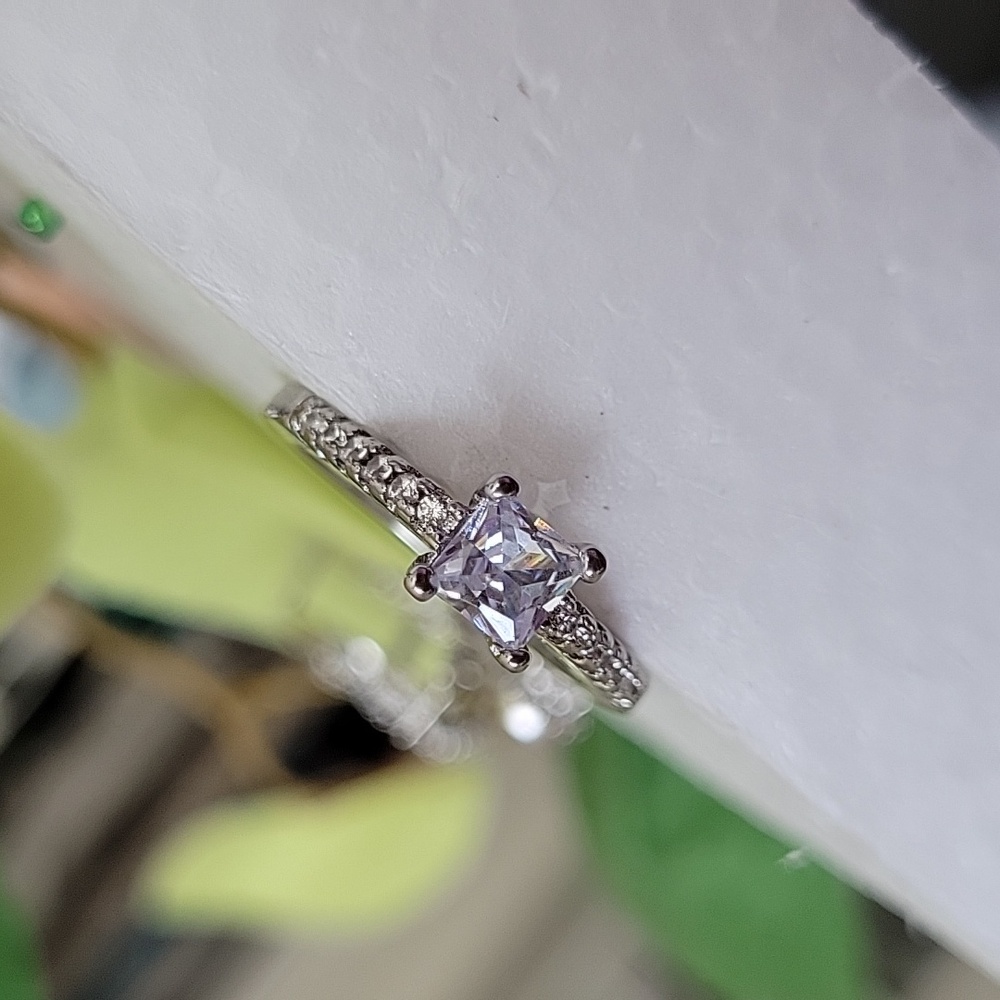 Elegant Silver Ring with Clear Stone Unmarked